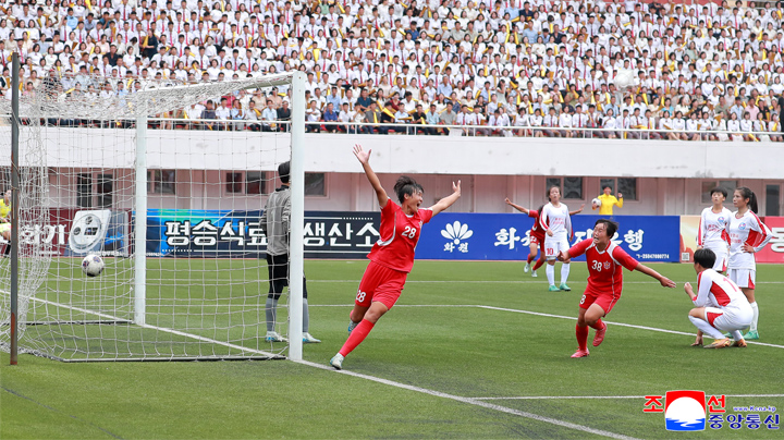 8-조선민주주의인민공화국창건 77돐 뜻깊게 경축